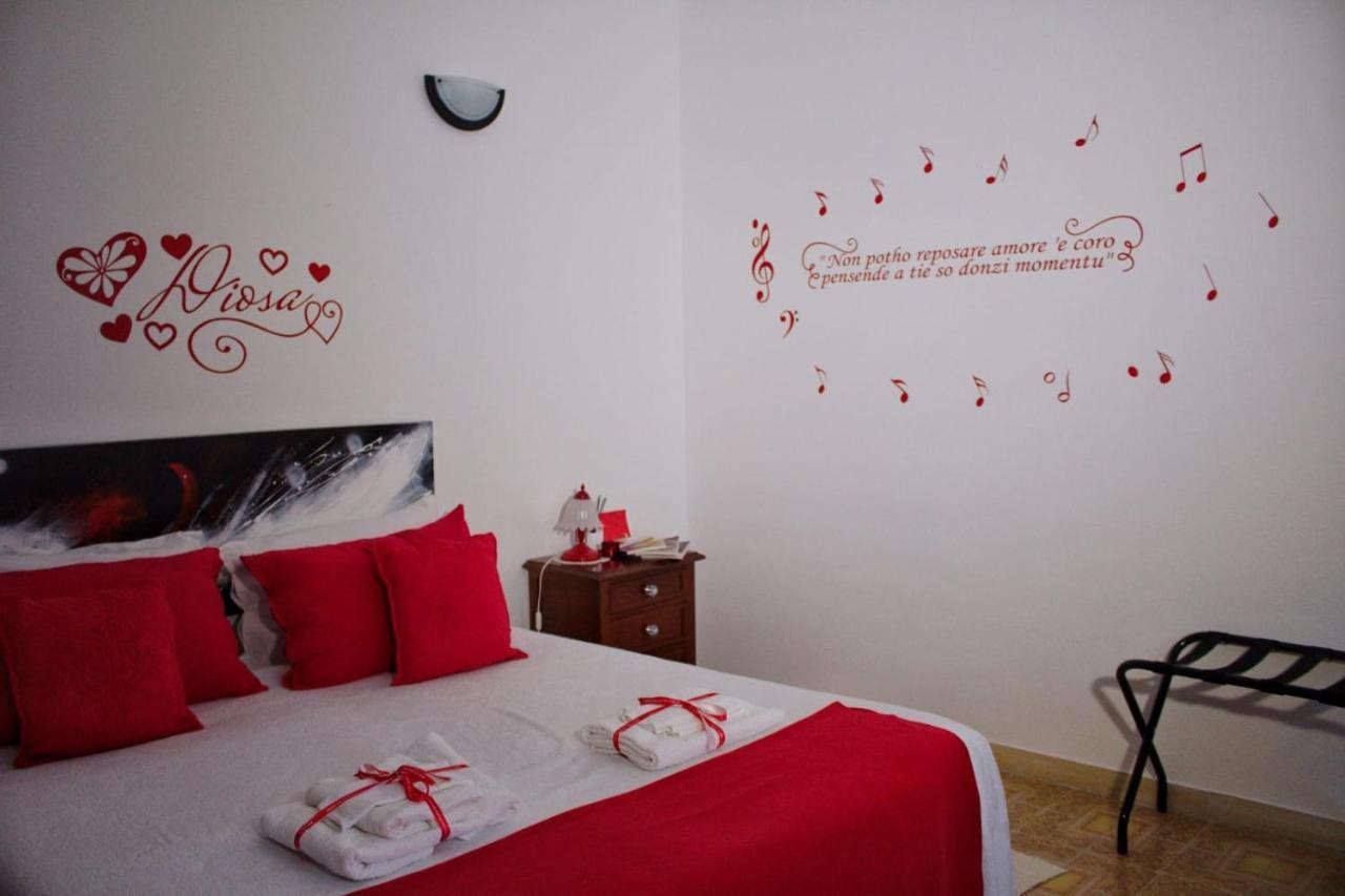 La Collina Dei Ciliegi Bed & Breakfast Sarule Екстериор снимка