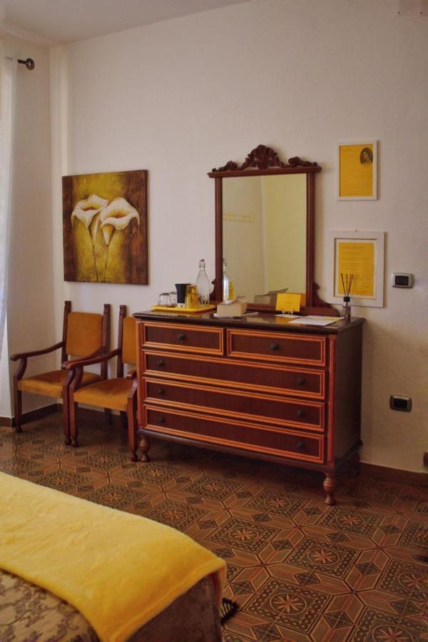La Collina Dei Ciliegi Bed & Breakfast Sarule Екстериор снимка